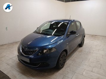 Lancia Ypsilon 1.0 firefly hybrid Gold s&s 70cv