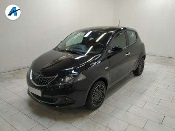 Lancia Ypsilon 1.0 firefly hybrid Gold s&s 70cv