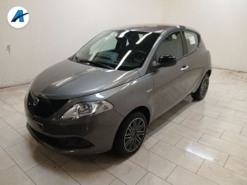 Lancia Ypsilon 1.0 firefly hybrid Oro s&s 70cv